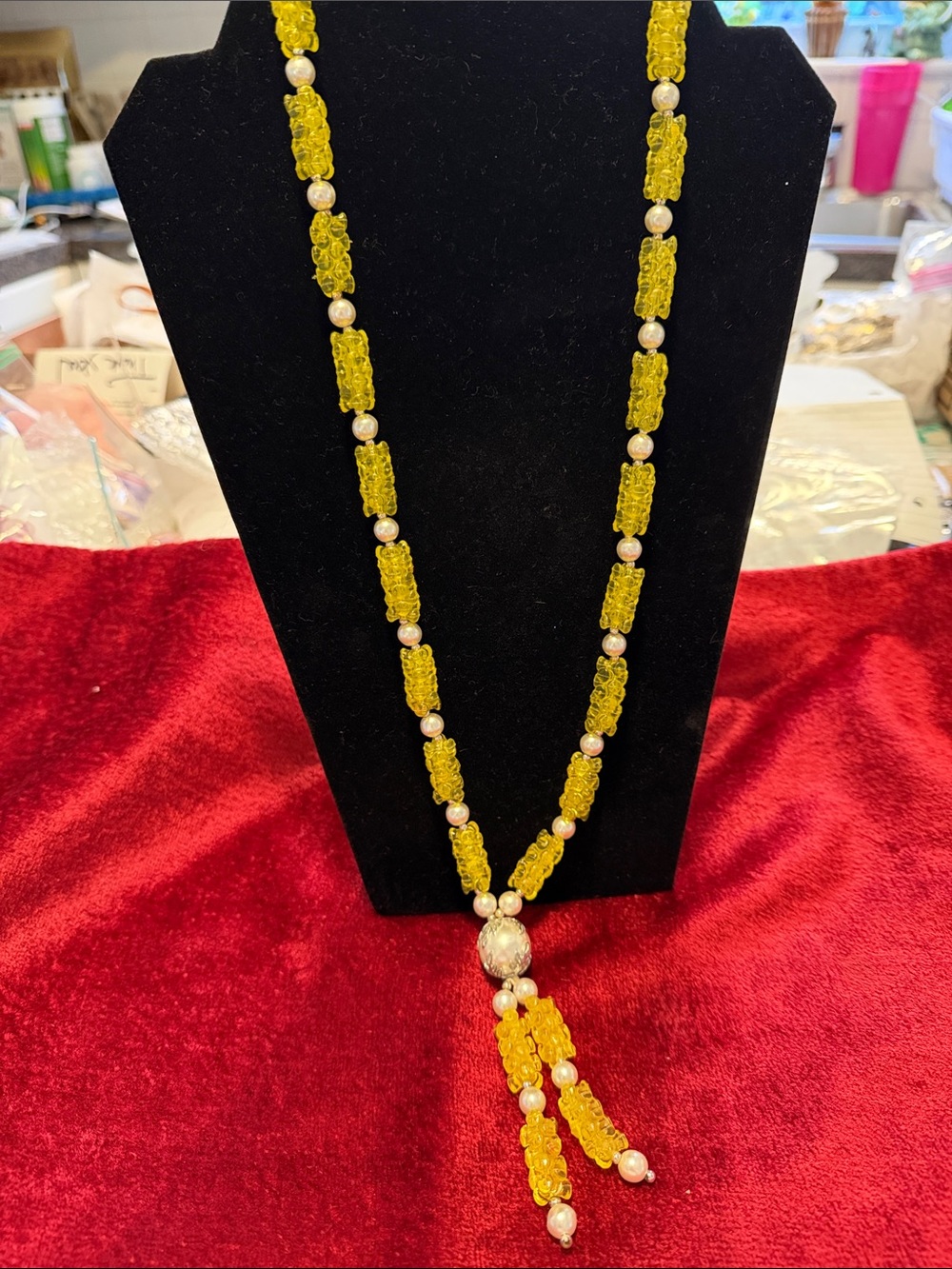 Acrylic Yellow vintage Bead Tassel Necklace w pearl/gold spacers like new 28”